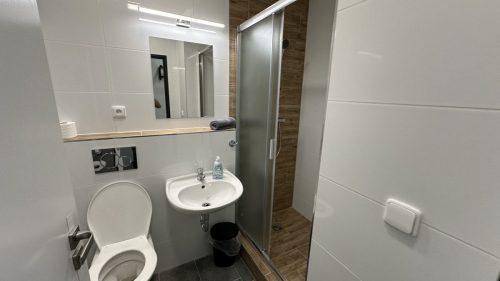 Dvoulůžko bez kuchyňky